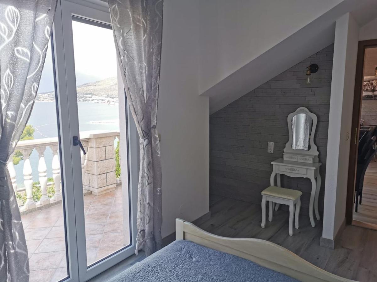 Apartments Marina トロギール エクステリア 写真