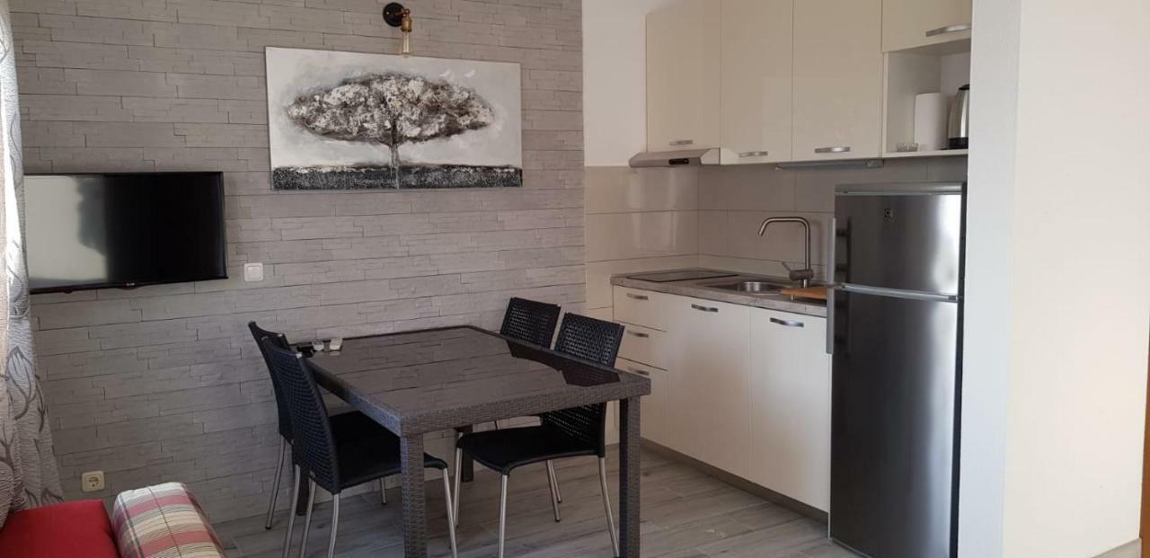 Apartments Marina トロギール エクステリア 写真